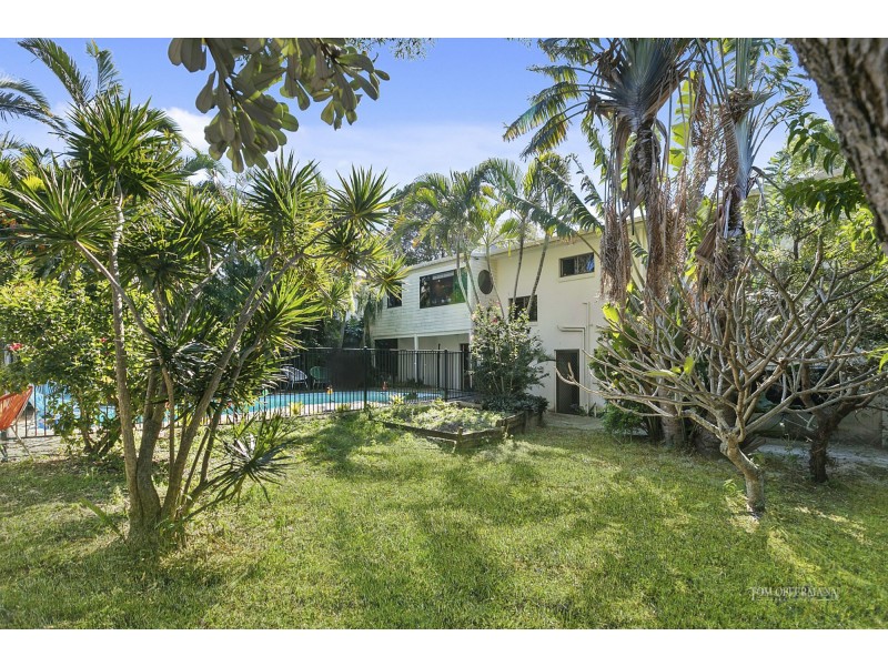 11 Toulambi Street, Noosa Heads QLD 4567