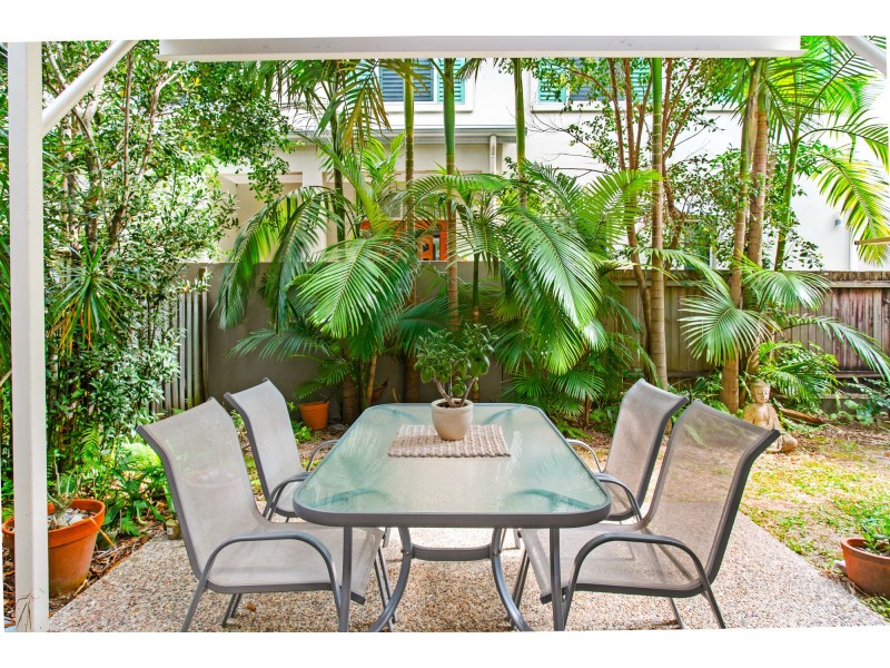 2/12 William Street, Noosaville QLD 4566