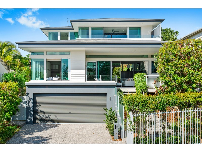 28 Ross Crescent, Sunshine Beach QLD 4567