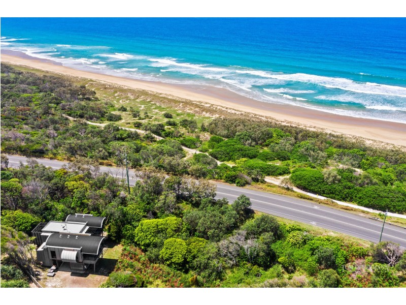34 Wavecrest Drive, Castaways Beach QLD 4567