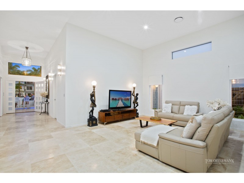 3 Robert Street, Noosaville QLD 4566
