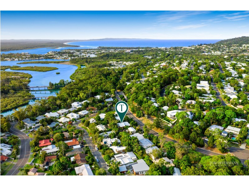 14 Leslie Drive, Noosa Heads QLD 4567
