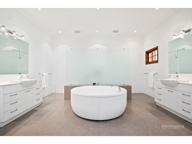 5 Beckmans Road, Tewantin QLD 4565