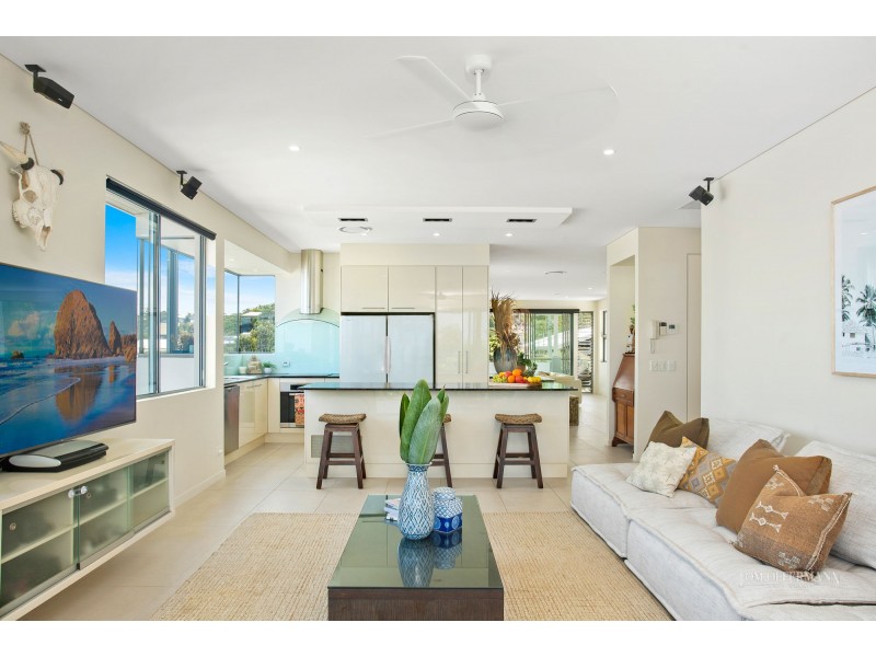6 Maher Terrace, Sunshine Beach QLD 4567