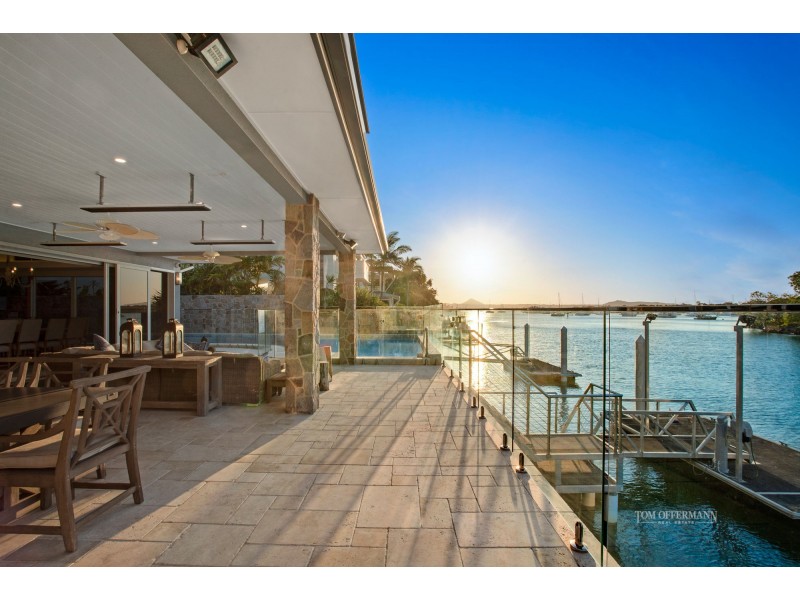 8 Noosa Parade, Noosa Heads QLD 4567