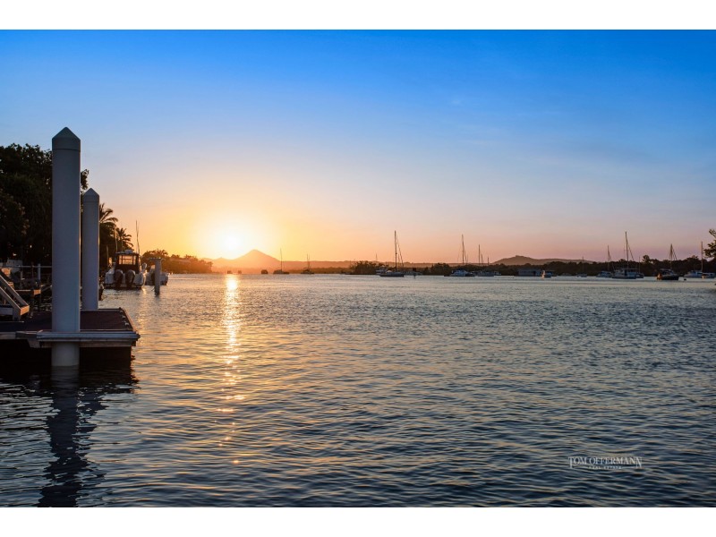 8 Noosa Parade, Noosa Heads QLD 4567