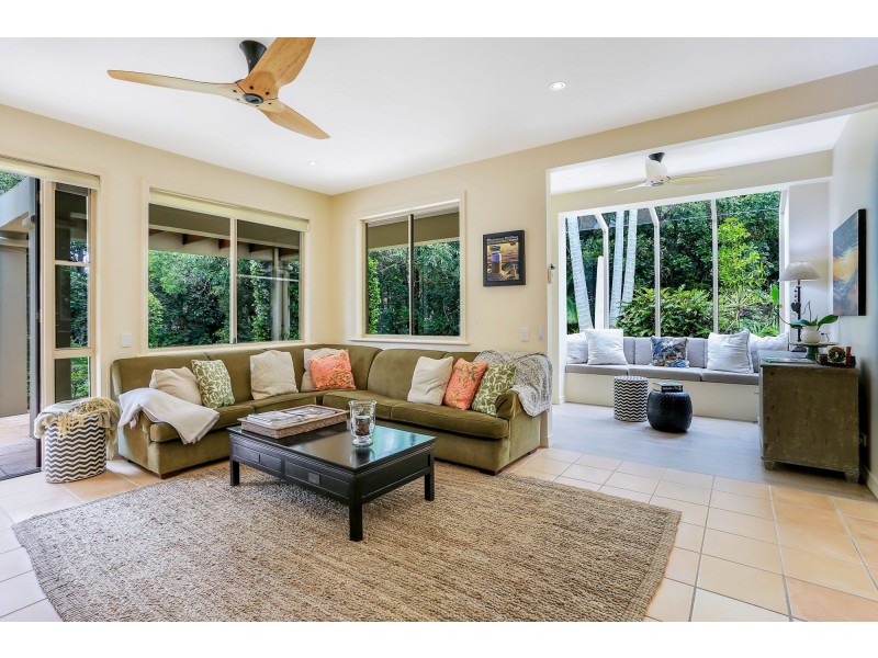 323/61 Noosa Springs Drive, Noosa Heads QLD 4567