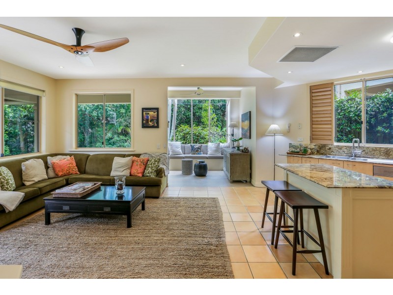 323/61 Noosa Springs Drive, Noosa Heads QLD 4567