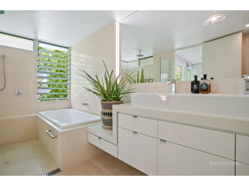 1/56 Ferguson Street, Sunshine Beach QLD 4567