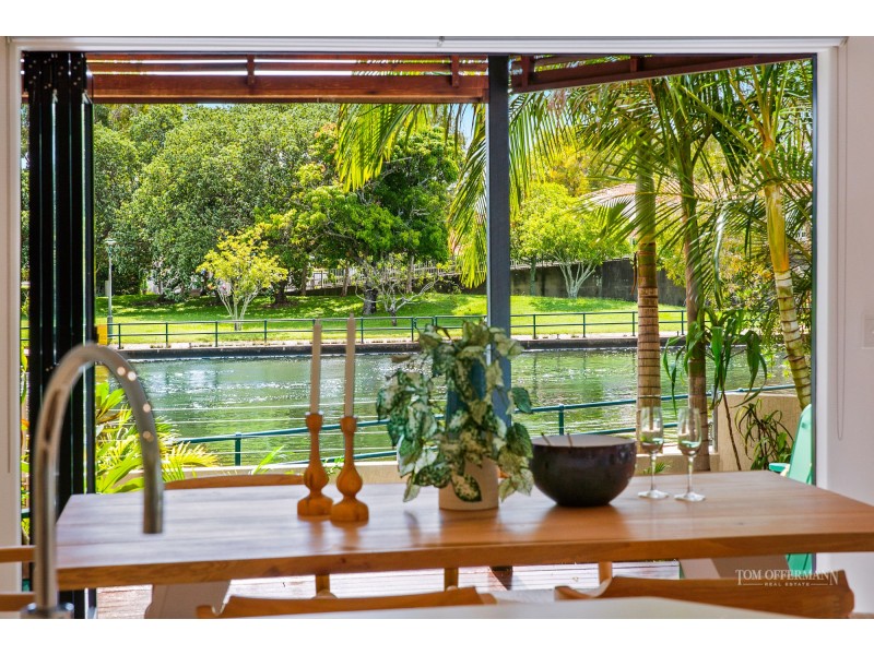 2/21 Laburnum Crescent, Noosaville QLD 4566