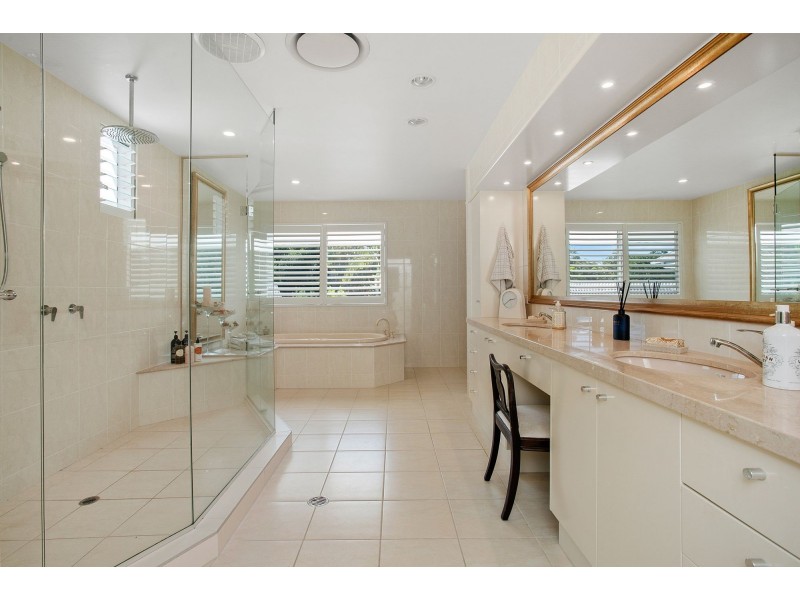 14 Habitat Place, Noosa Heads QLD 4567