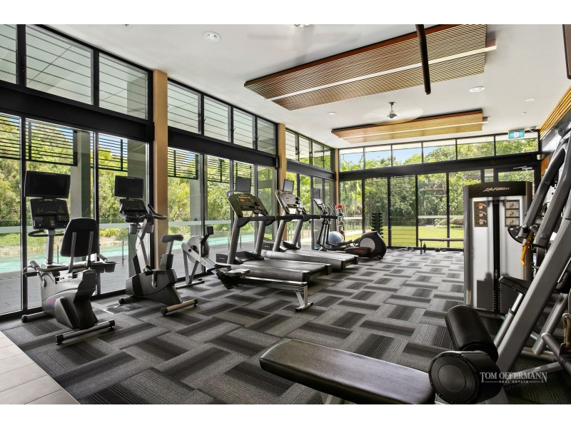 5 Lake Edge Drive, Noosa Heads QLD 4567