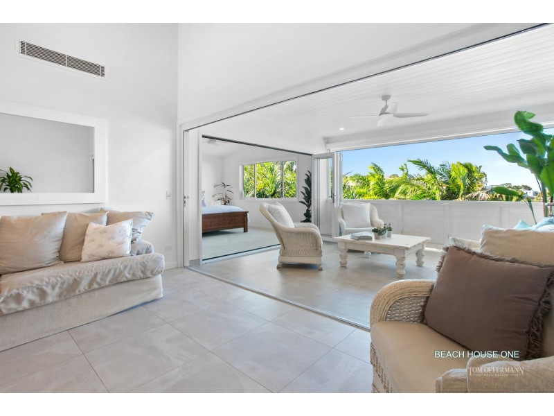 66 Southern Cross Parade, Sunrise Beach QLD 4567