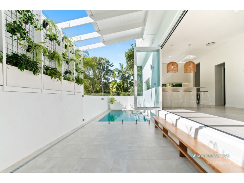 66 Southern Cross Parade, Sunrise Beach QLD 4567