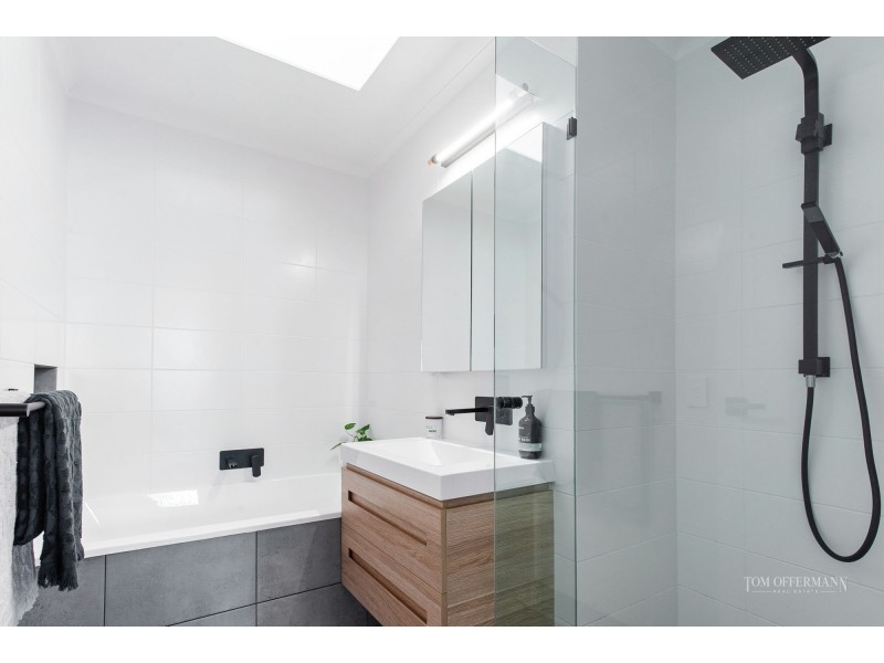 3 Sailfish Court, Noosaville QLD 4566