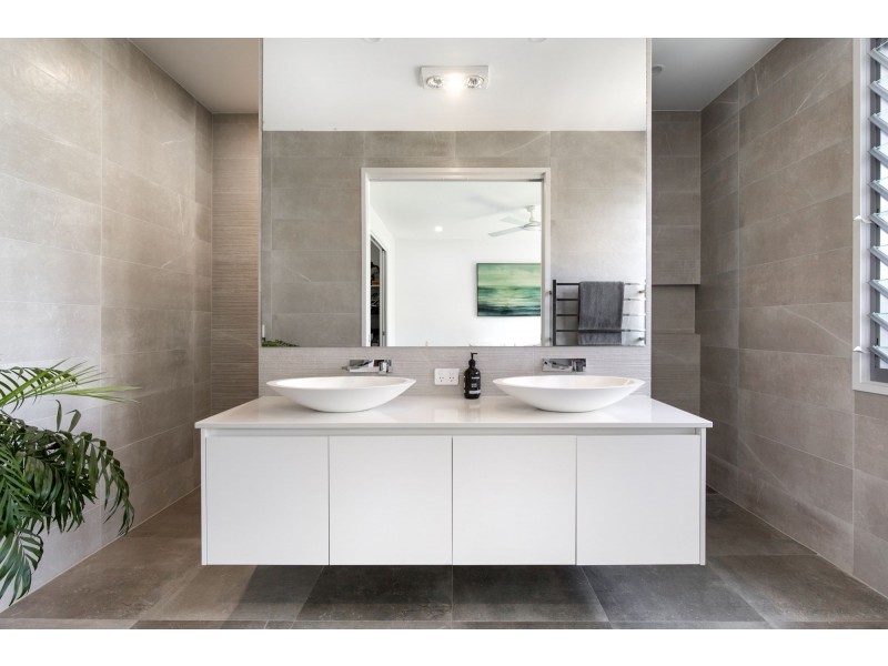 19 Rani Circuit, Noosaville QLD 4566
