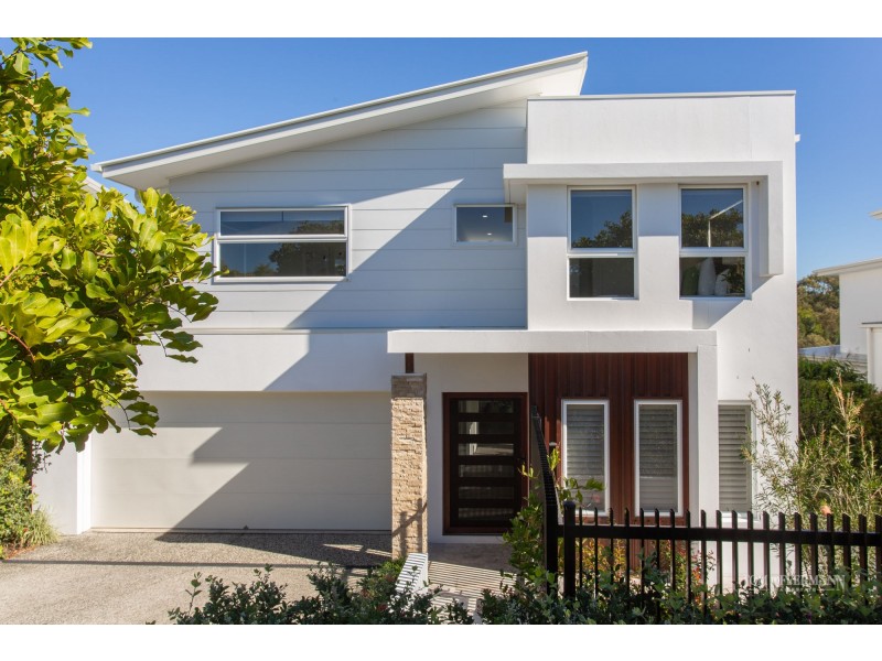 14 Sanctuary Avenue, Noosa Heads QLD 4567