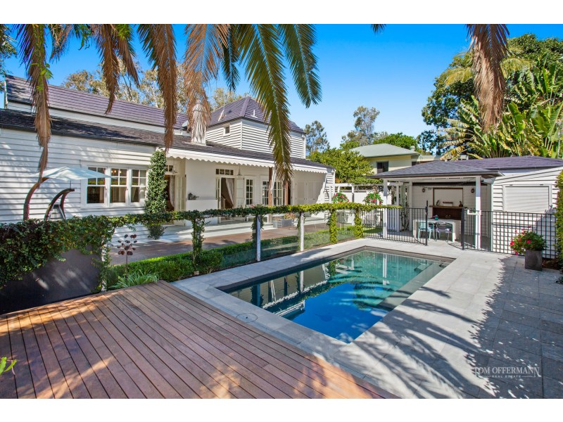 4 Ernest Street, Tewantin QLD 4565