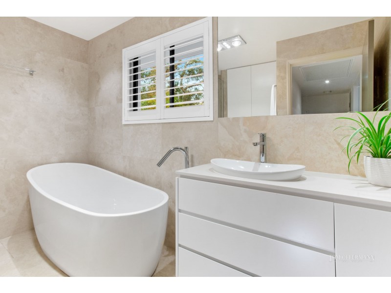 2 Ward Street, Tewantin QLD 4565