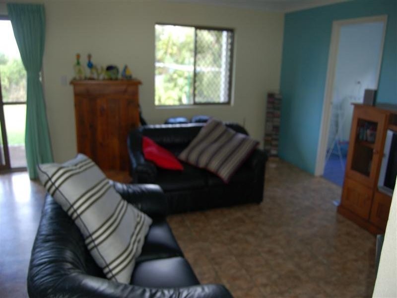 17 Dayspring Street, Sunrise Beach QLD 4567