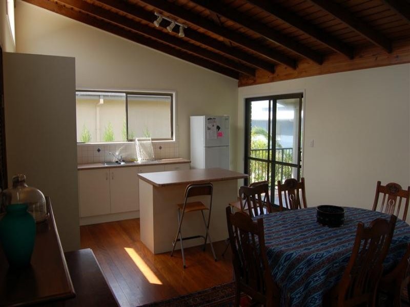 17 Dayspring Street, Sunrise Beach QLD 4567