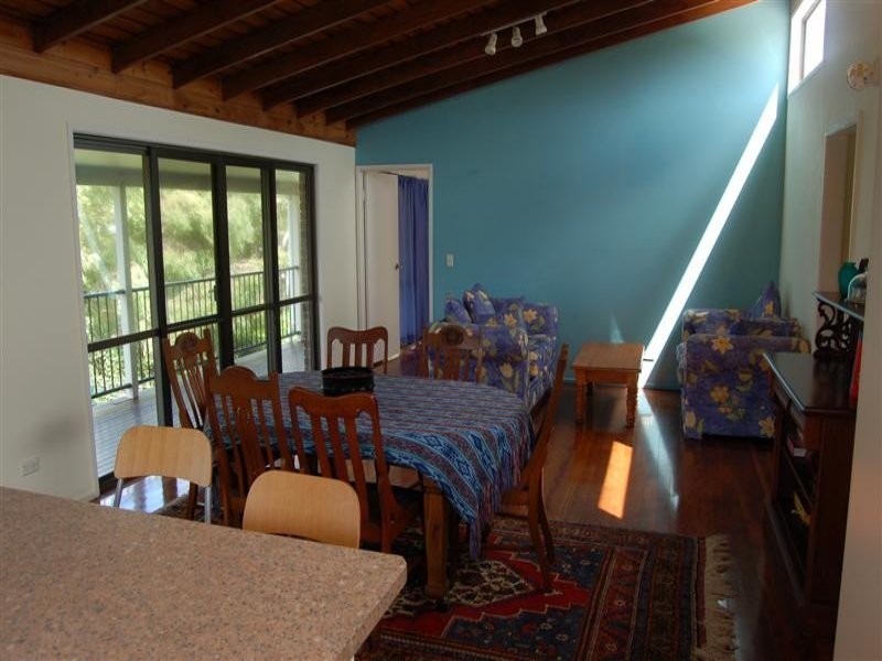17 Dayspring Street, Sunrise Beach QLD 4567