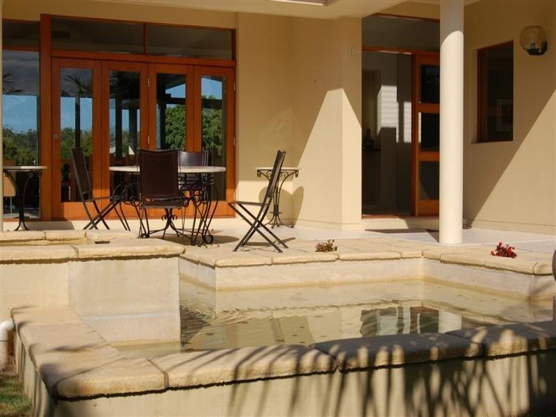 6 Masthead Quay, Noosa Waters QLD 4566