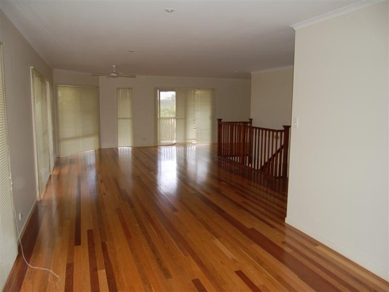 12 Defender Court, Sunrise Beach QLD 4567