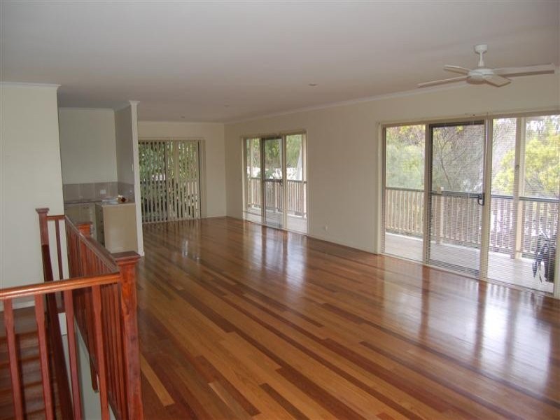 12 Defender Court, Sunrise Beach QLD 4567