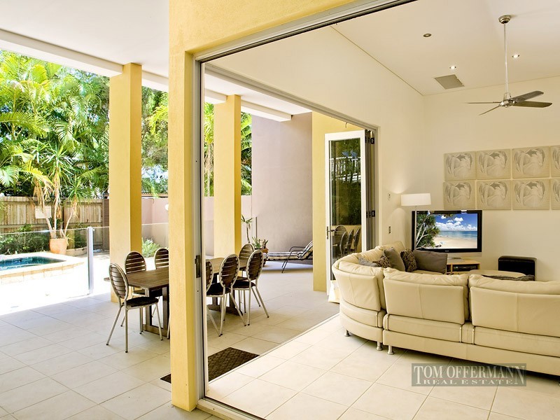 1/11 Mitti Street, Little Cove QLD 4567