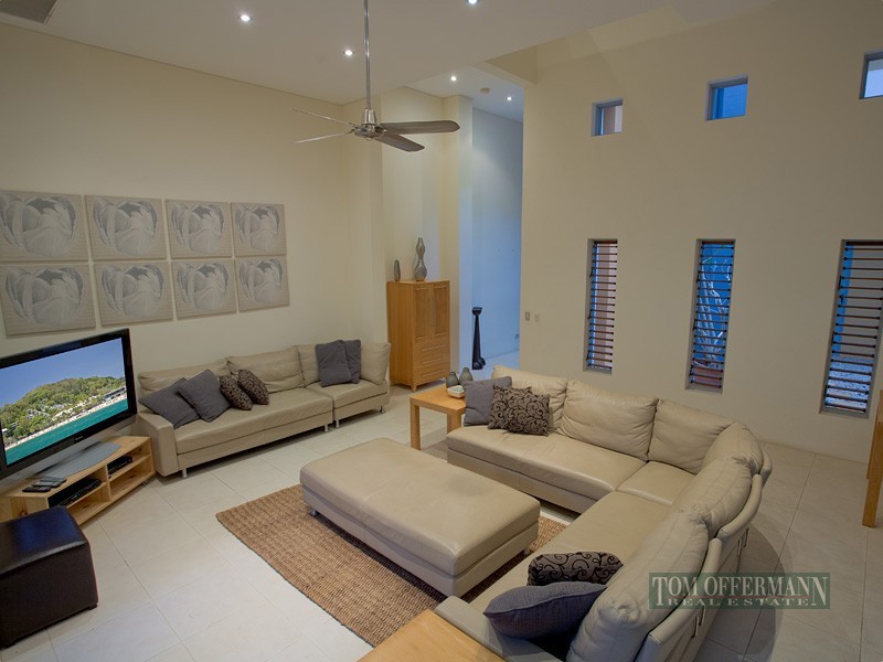 1/11 Mitti Street, Little Cove QLD 4567