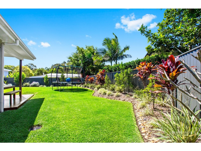 4 White Beech Road, Noosa Heads QLD 4567