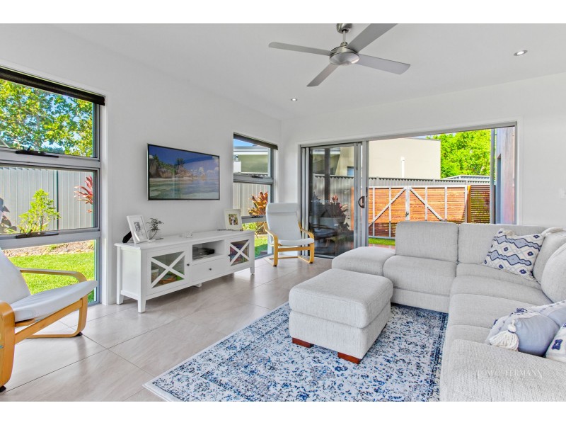 4 White Beech Road, Noosa Heads QLD 4567