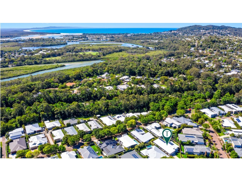 4 White Beech Road, Noosa Heads QLD 4567