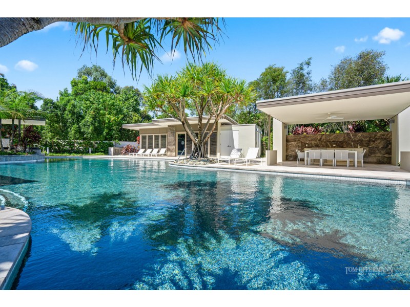4/10 Serenity Close, Noosa Heads QLD 4567