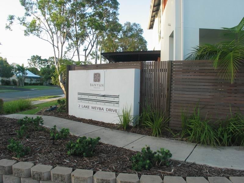 5/2 Lake Weyba Drive, Noosaville QLD 4566