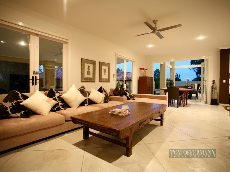 8 Starboard Ave, Noosaville QLD 4566