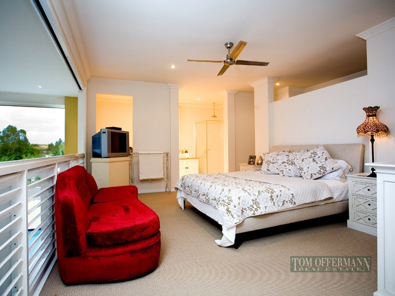 8 Starboard Ave, Noosaville QLD 4566