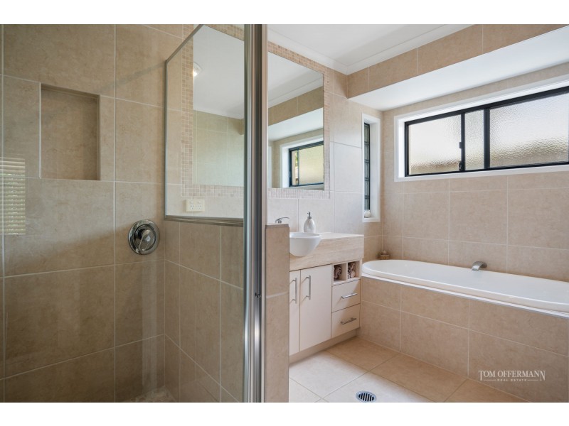 2 Regatta Circuit, Noosaville QLD 4566
