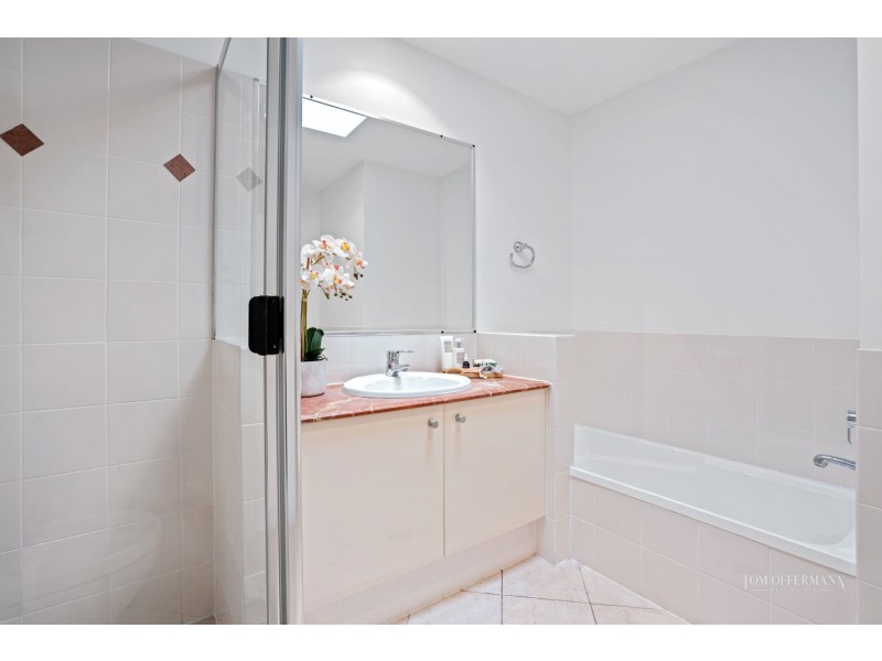 105/61 Noosa Springs Drive, Noosa Heads QLD 4567