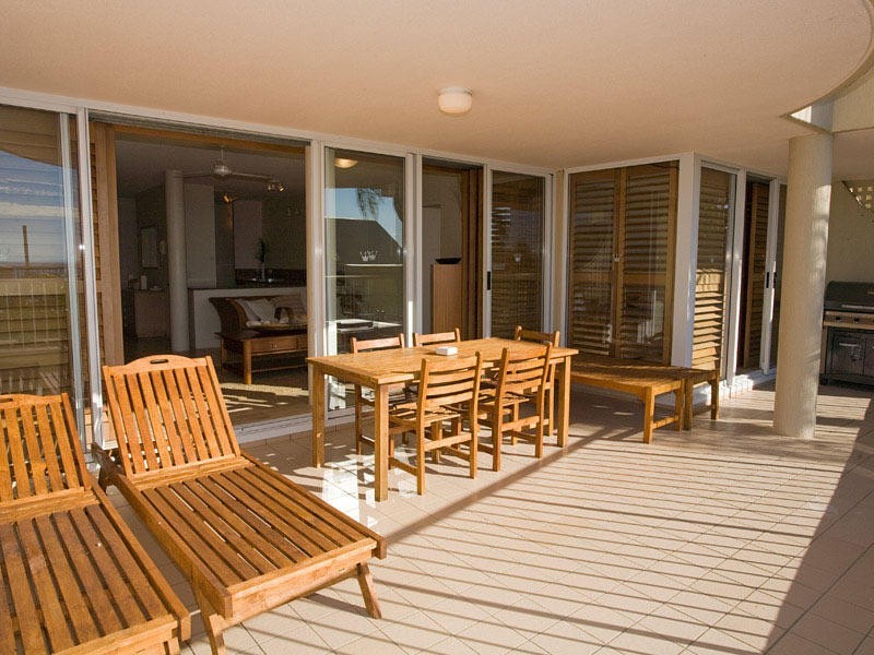 32/2 Noosa Drive, Noosa Heads QLD 4567