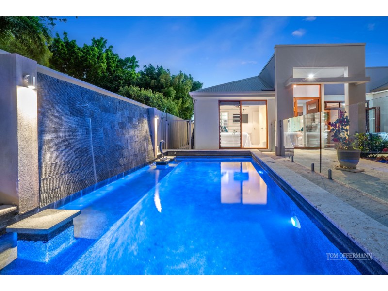 32 Mermaid Quay, Noosa Waters QLD 4566