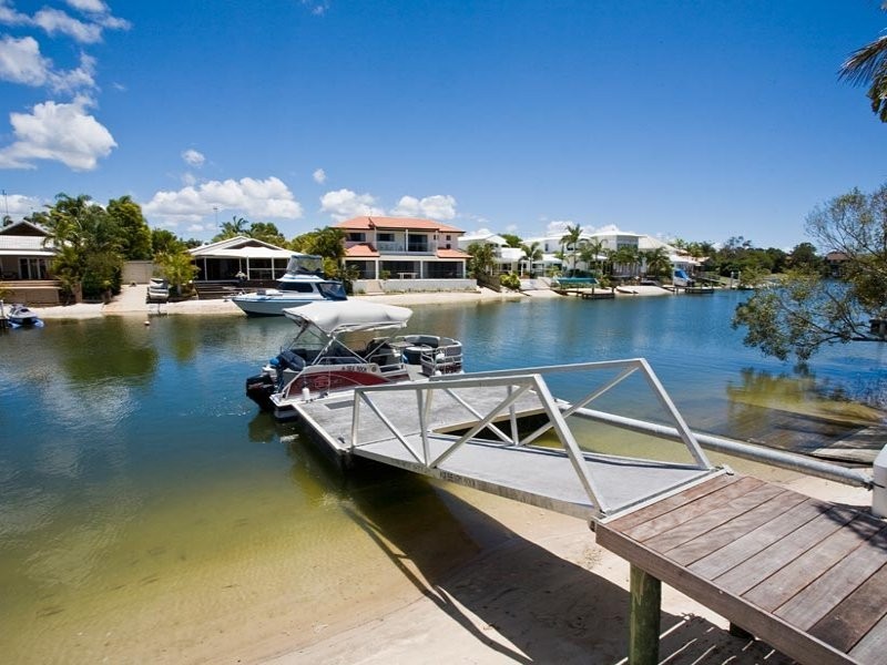 7 Wyuna Drive, Noosaville QLD 4566