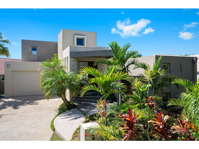 2 Topsails Place, Noosa Waters QLD 4566