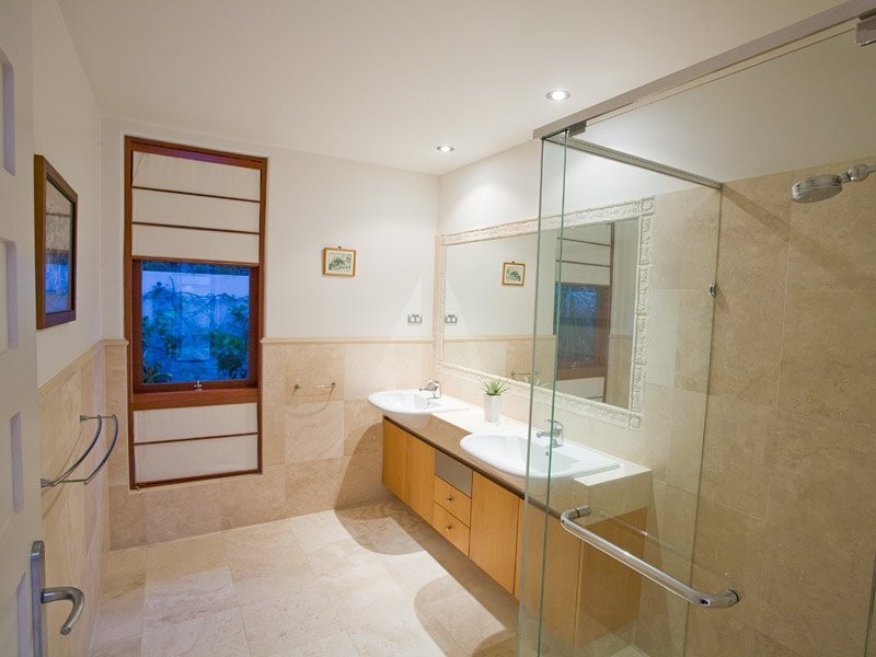 33 Saltwater Avenue, Noosa Waters QLD 4566