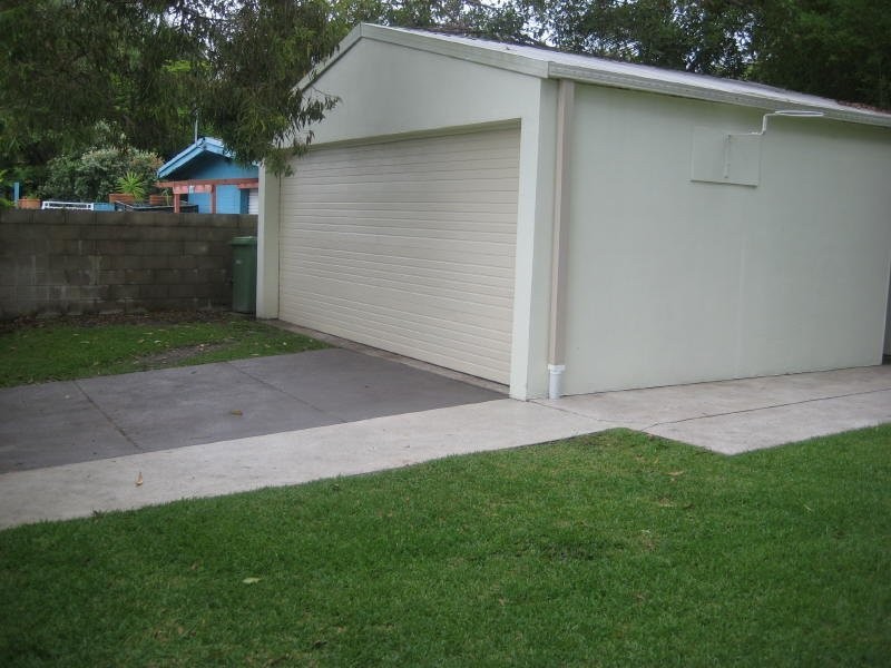 100 Pacific Ave, Sunshine Beach QLD 4567