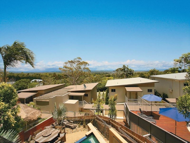 4 Nairana Rest, Noosa Heads QLD 4567