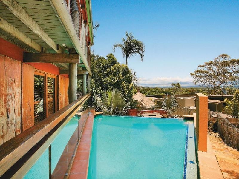 4 Nairana Rest, Noosa Heads QLD 4567