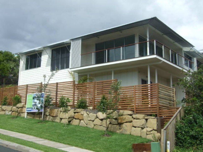2/71 Southern Cross Parade, Sunrise Beach QLD 4567