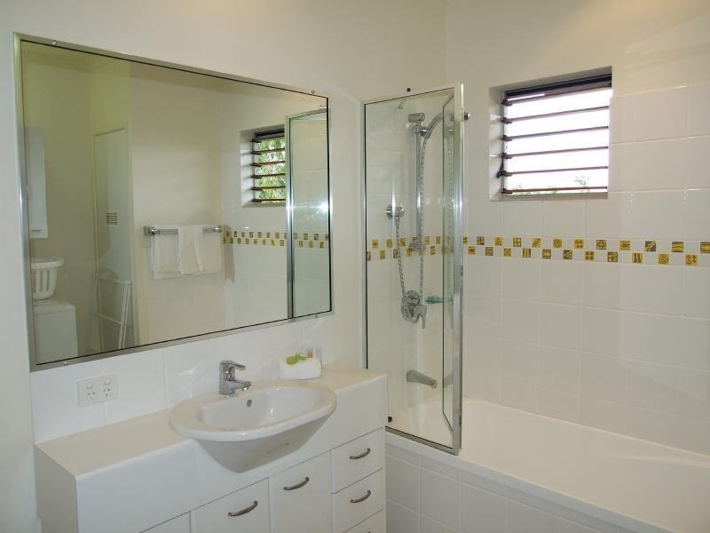 11/7-11 James St, Noosaville QLD 4566